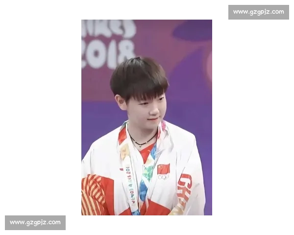 孙颖莎裹成 “灌汤包”?35℃高温里的可爱暴击 孙颖莎裹成 “灌汤包”?35℃高温里的可爱暴击